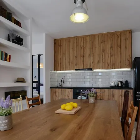 Apartment Aris In Psiri Athens