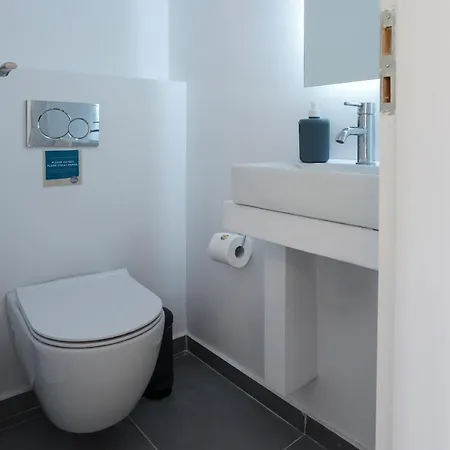 Apartment Aris In Psiri Athens